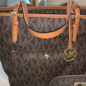 Michael Kors Tote